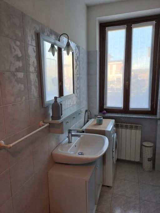 Appartamento Anna Lungo Fiume - Lago Maggiore Сесто Календе Екстериор снимка